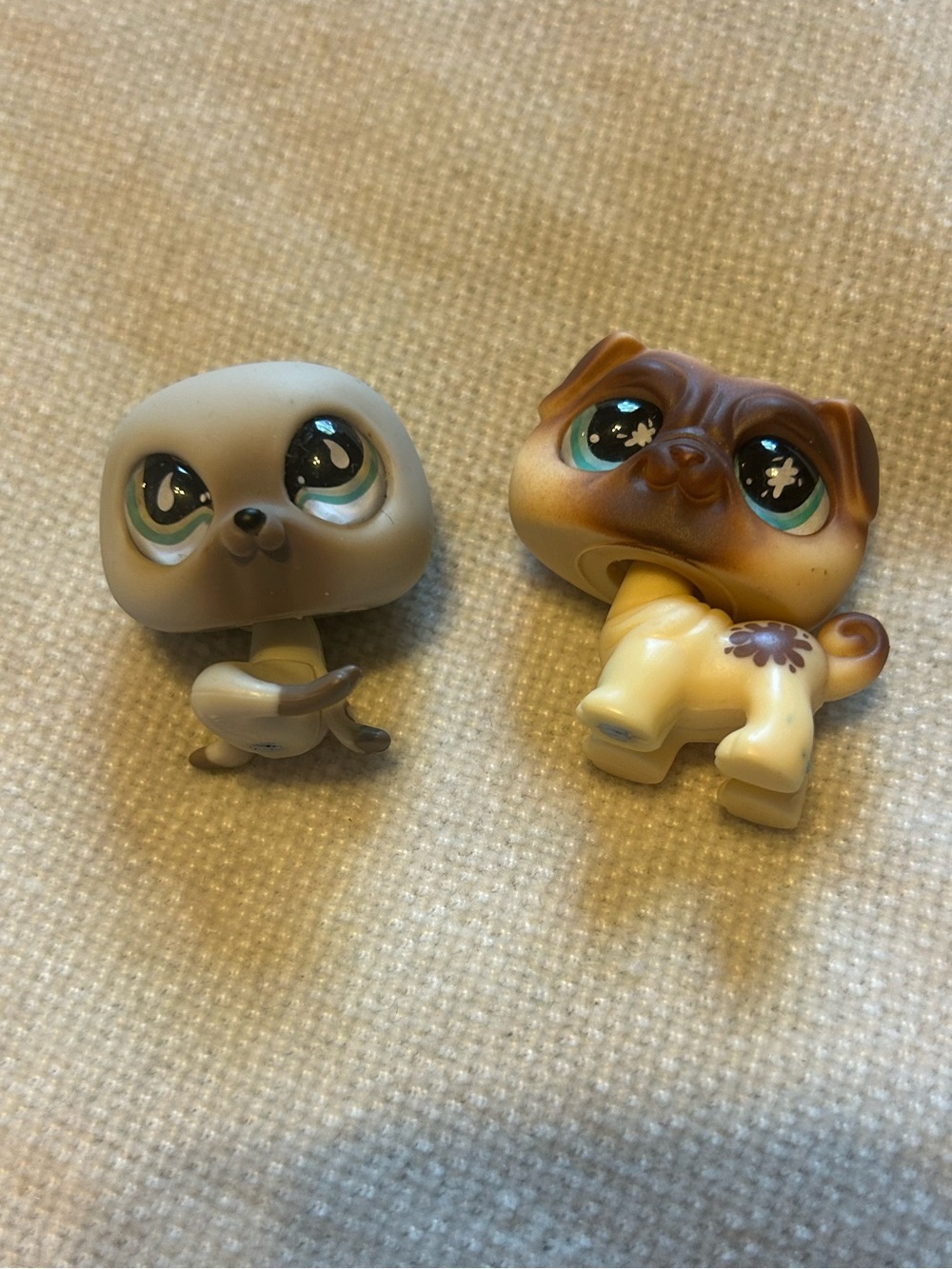 Littlest Pet Shop “glass eyes” seal and dog